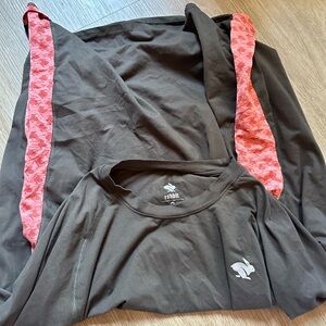 Rabbit Running long sleeve - Size M - Used